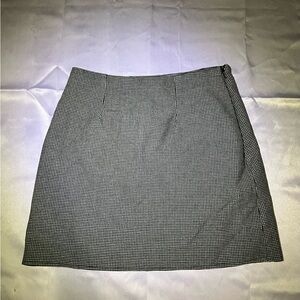 Old Navy Black and White Pencil Skirt